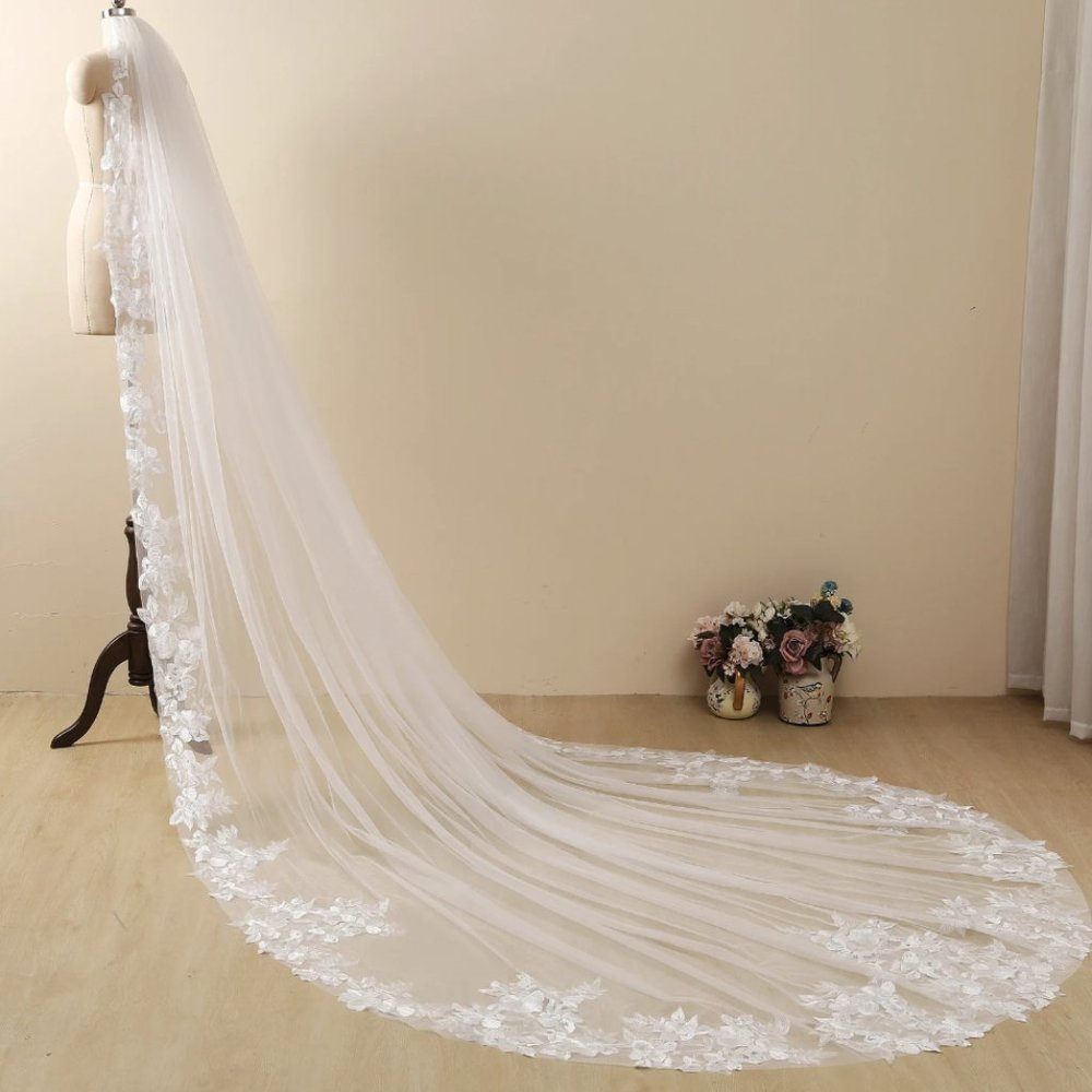 Chapel Length Ivory Veil